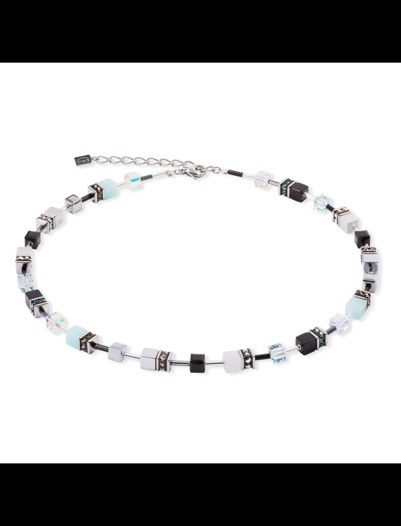 Collier noir et bleu