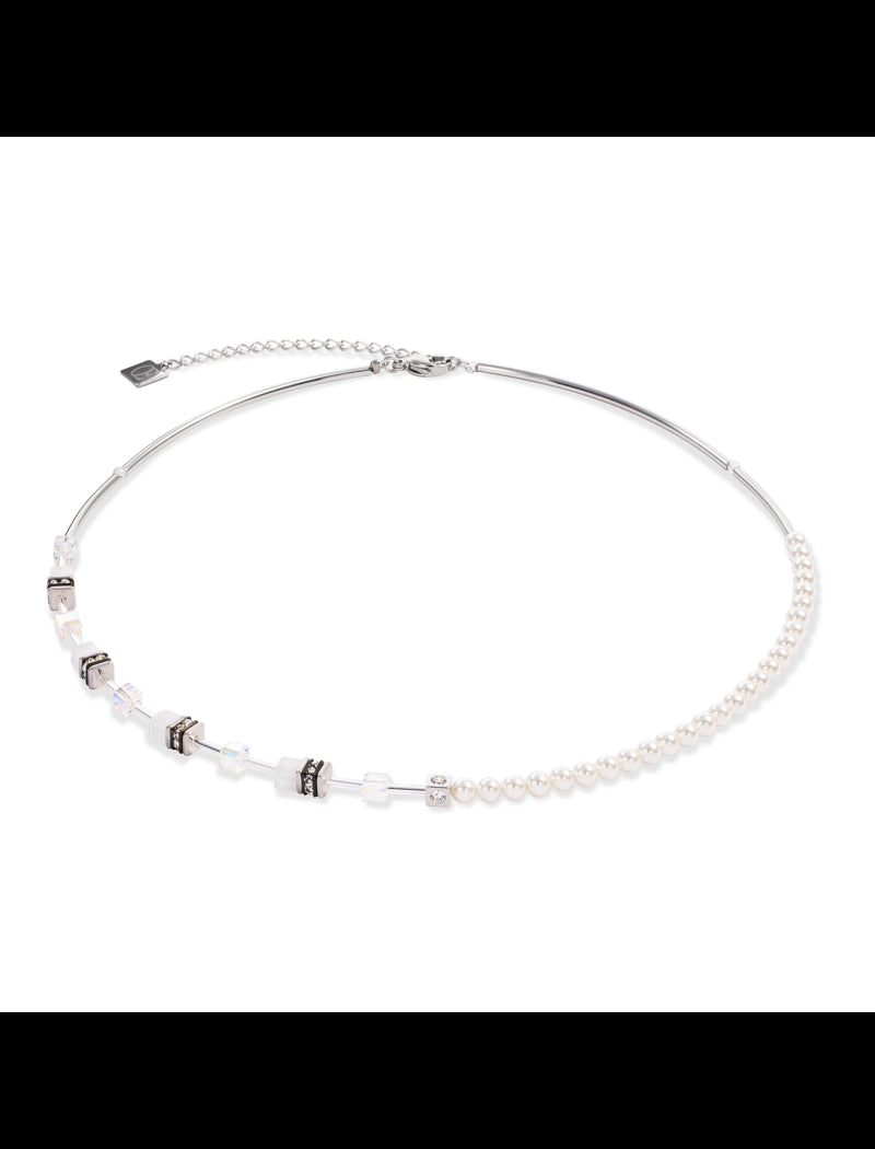 Collier blanc