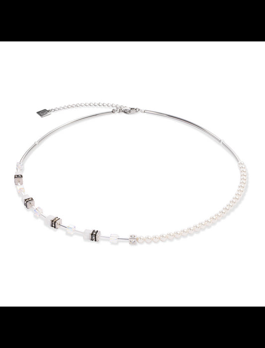 Collier blanc