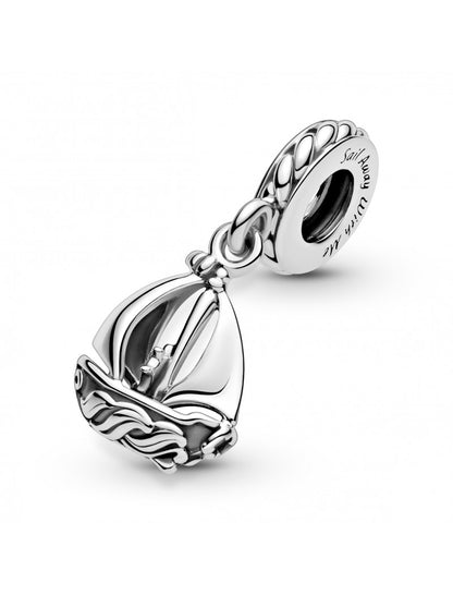 Breloque pendentif bateau à voile