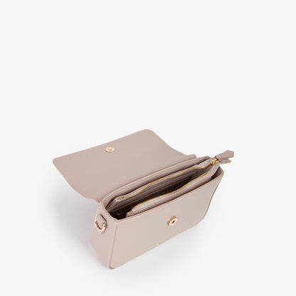 Sac bandoulière femme beige nude rabat doré élégant