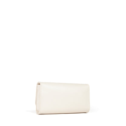 Sac pochette femme beige doré chaîne et breloque