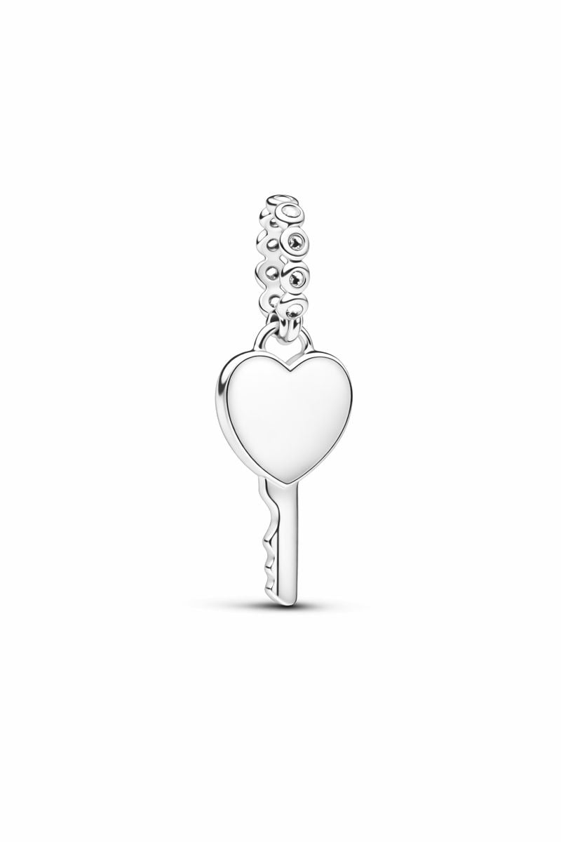 Breloque pendante en forme de cœur opalescent