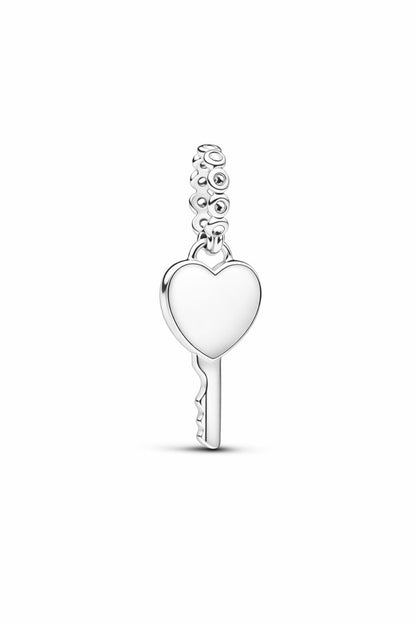 Breloque pendante en forme de cœur opalescent