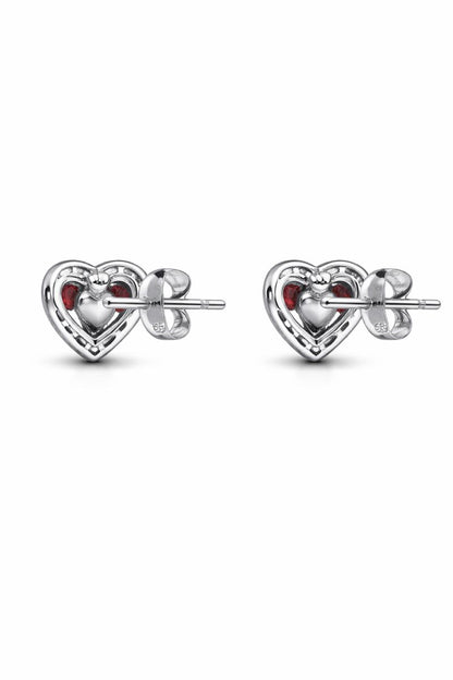 Boucles d'oreilles puces en forme de cœur rouge surélevées