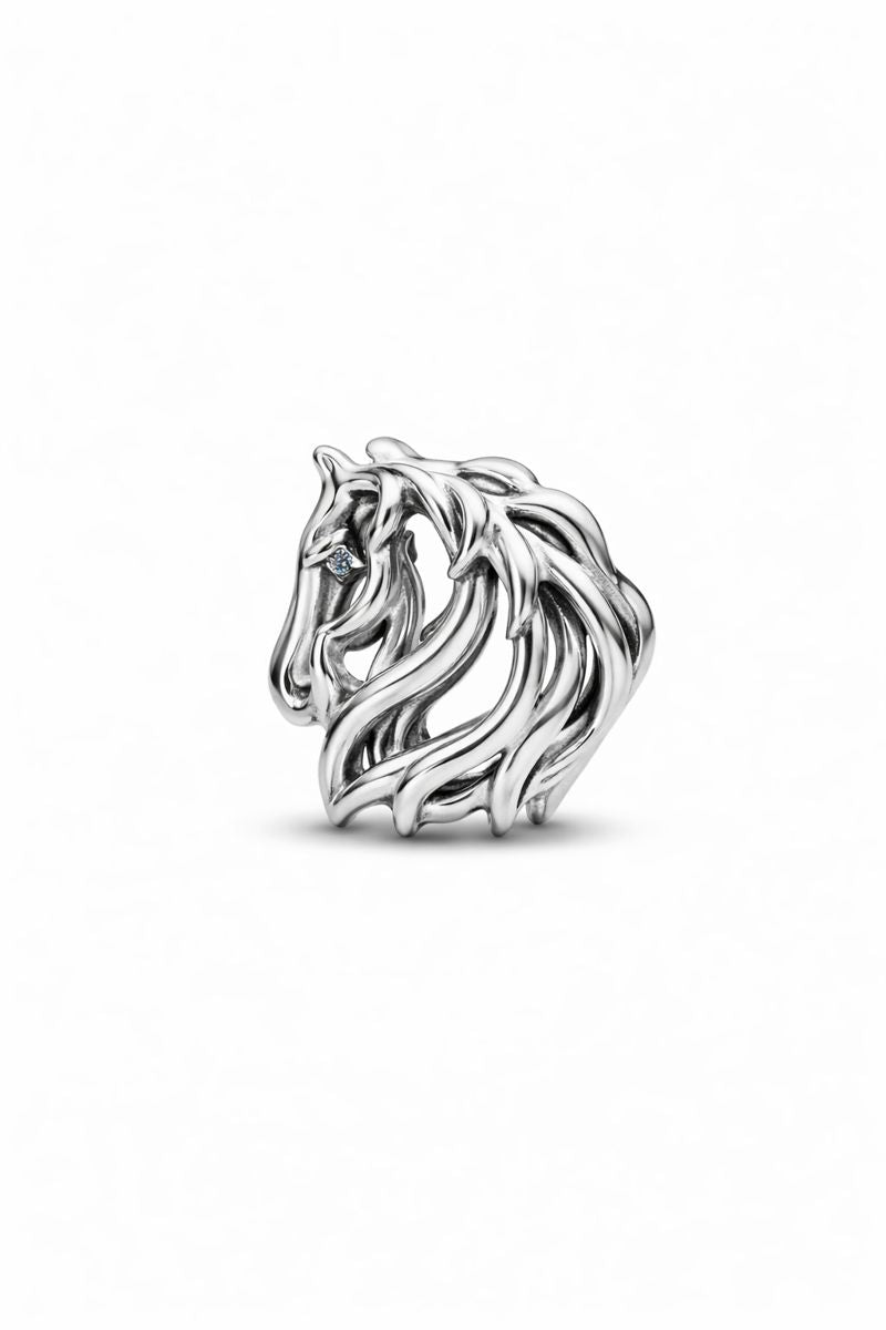 Charme ajouré de cheval