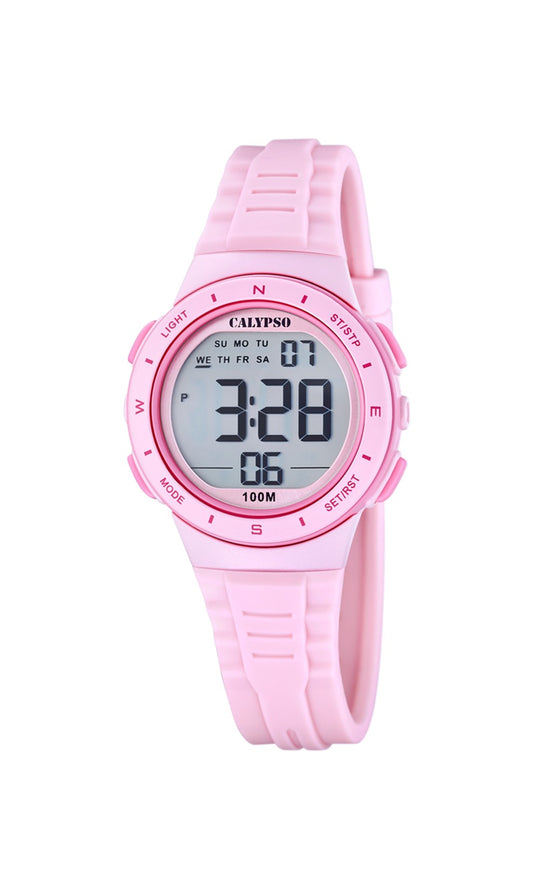 Montre pour unisex. Avec un boîtier plastique équipé d’un bracelet de plastique. Les montres visent à captiver par leur look frais et extraverti, avec des couleurs vives et intenses.