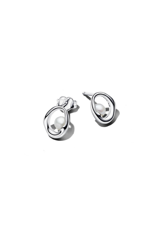Boucles d'oreilles puces ovales en perles de culture d'eau douce traitées, de forme organique