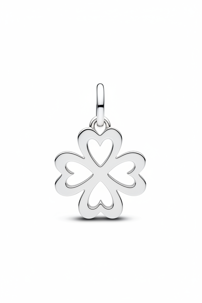 Charm médaillon en forme de trèfle à quatre feuilles en forme de cœur