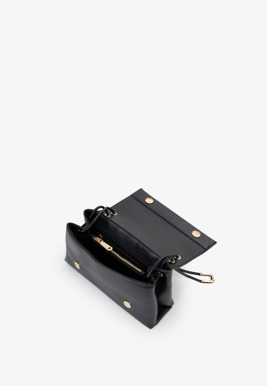 Sac femme baguette noir rabat doré élégant